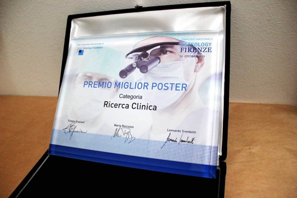 Trofeo personalizzato per premio miglior poster categoria ricerca clinica